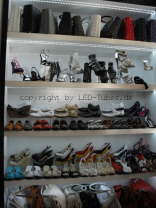 laden_regal_mit_led_licht_streifen