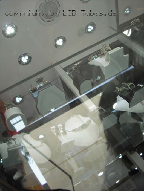 ladenbeleuchtung_schaufenster_led_weiss