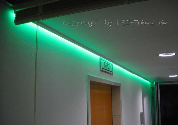 led_beleuchtung_stripe_gruen