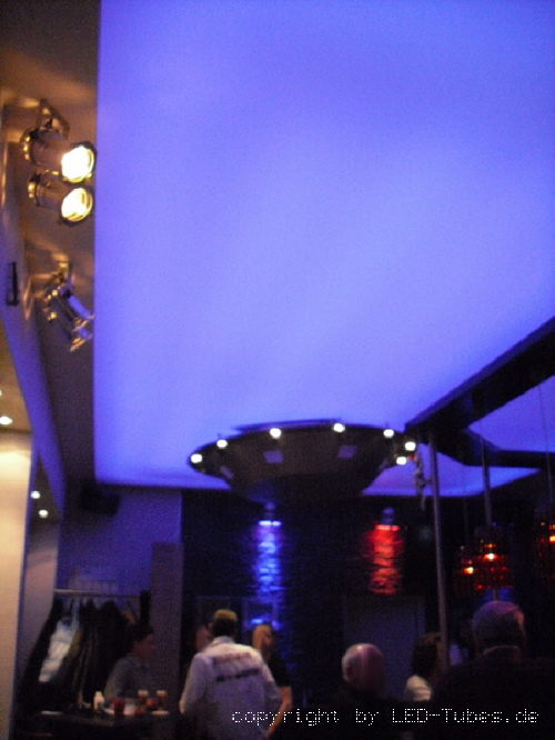 led_club_decke_mit_farbwechsel