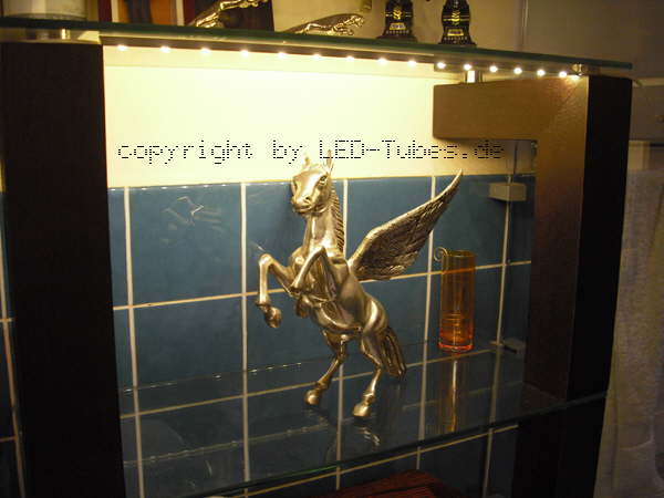 led_wohnraumbeleuchtung_warmweiss