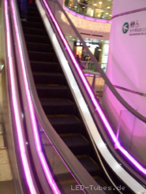 rolltreppe_led_farbwechsel